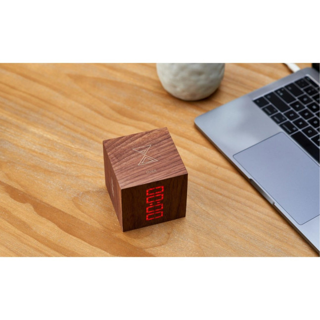 Будильник на акумуляторі Cube Gingko (Англія), дерево горіх